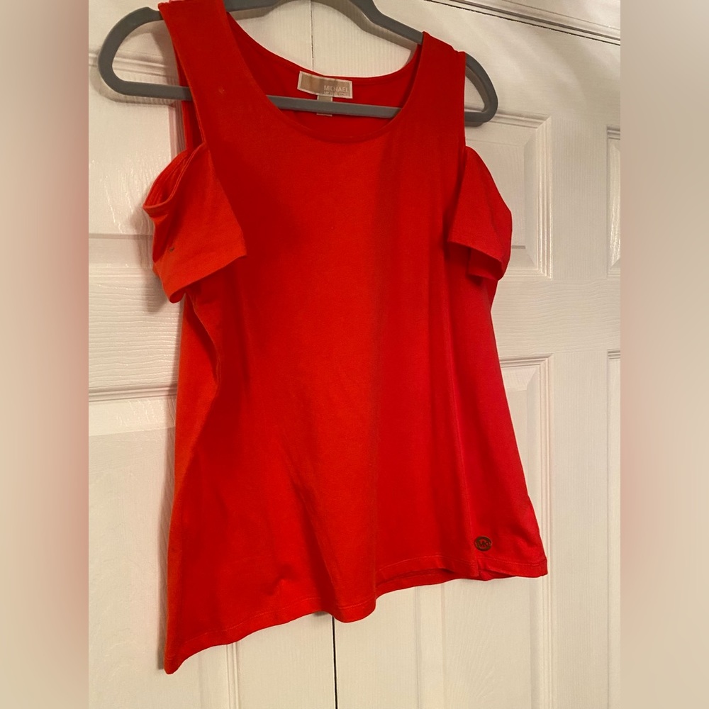 Michael Kors cute summer shirt.